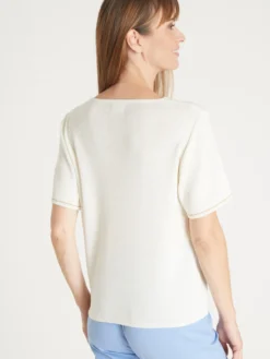 Pull raffiné avec broderies