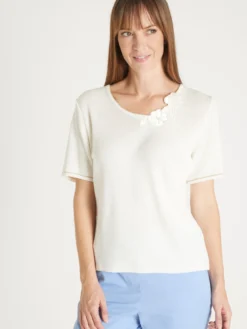 Pull raffiné avec broderies