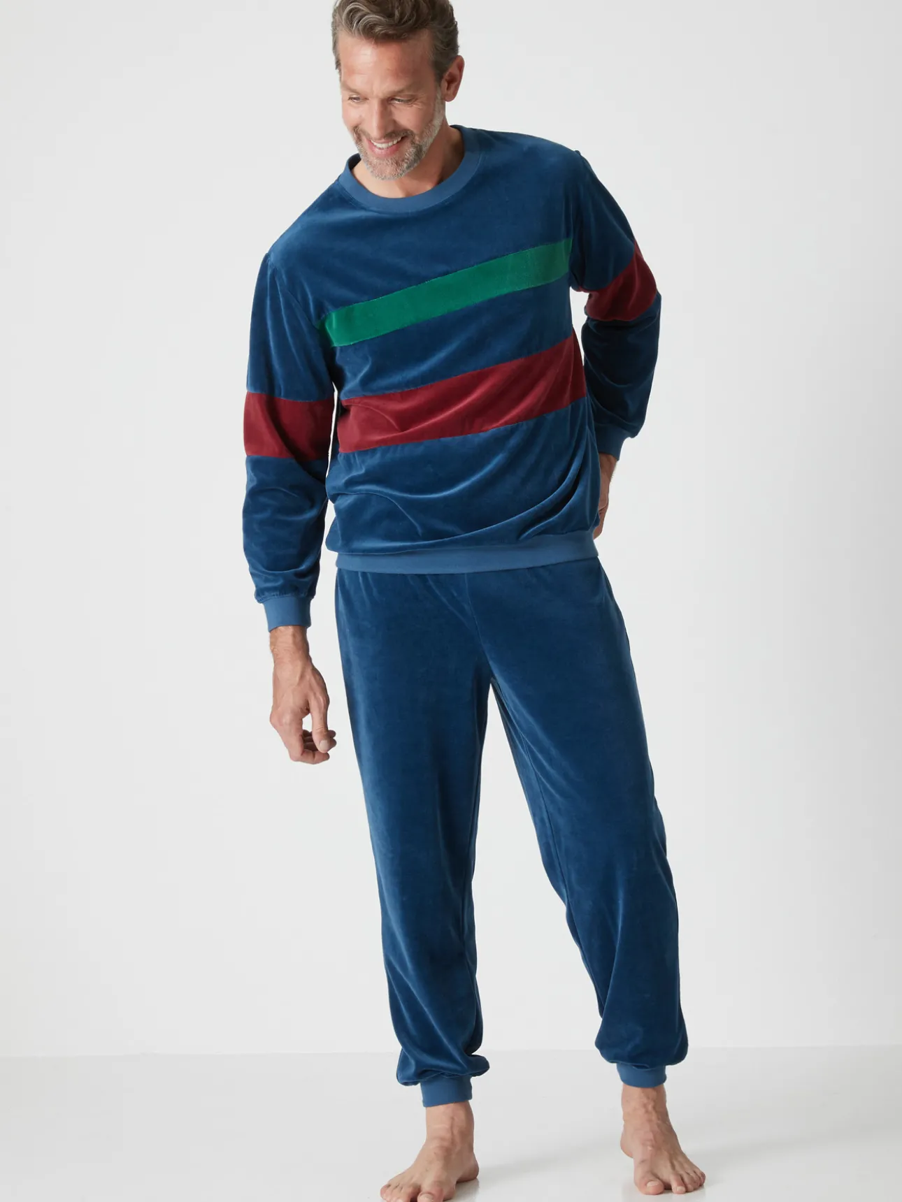 Pyjama forme jogging en velours