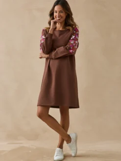 Robe ample col rond manches longues