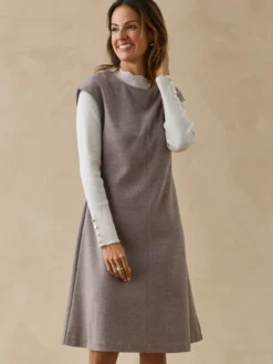 Robe ample sans manches col rond
