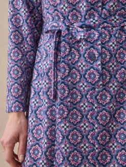 Robe classique en maille fluide