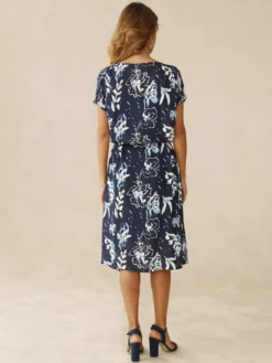 Robe à col bénitier