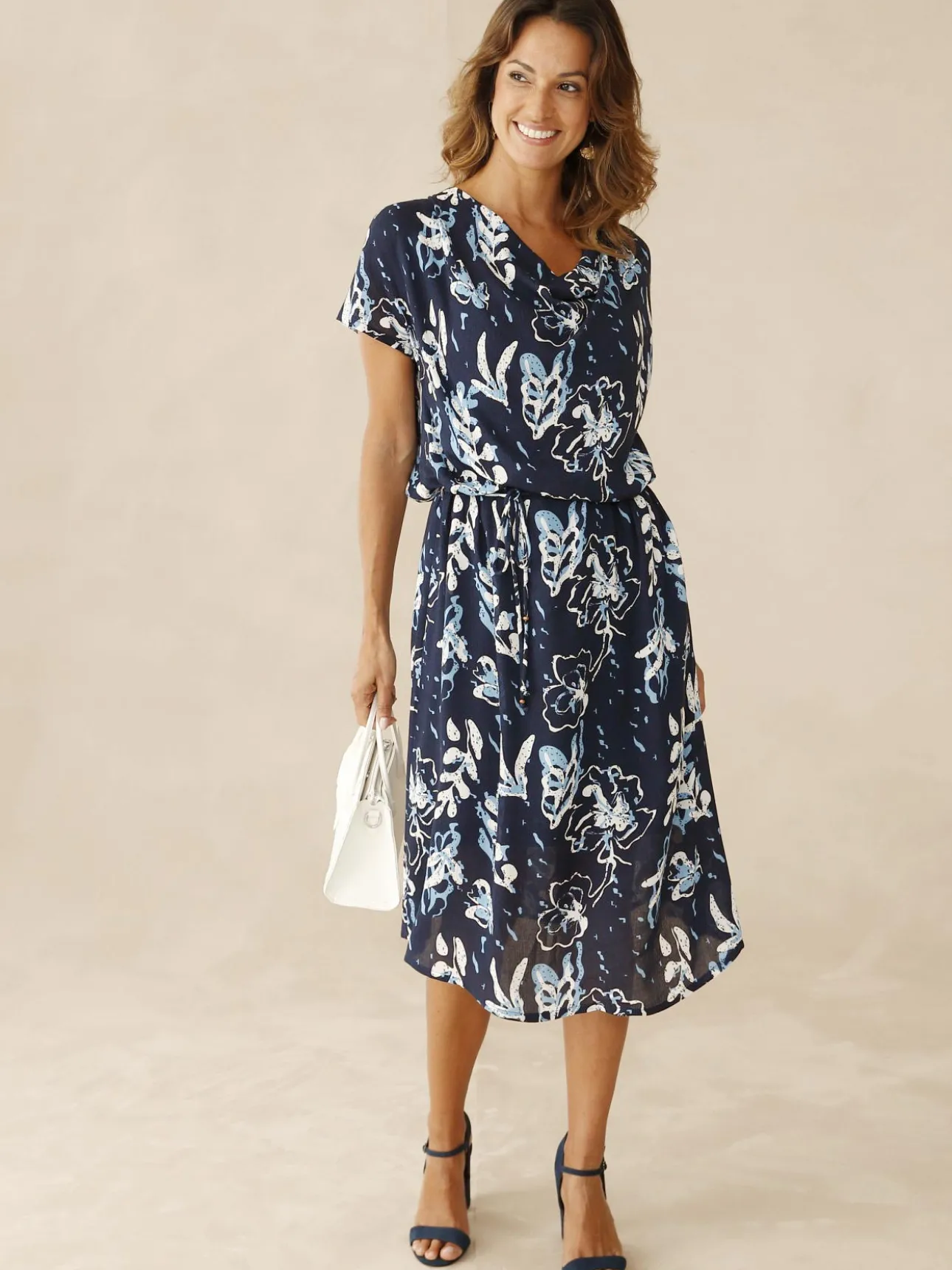 Robe à col bénitier