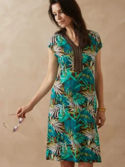 Robe en maille avec perles fantaisie