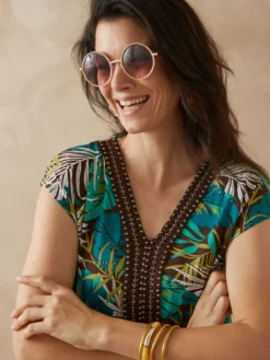 Robe en maille avec perles fantaisie