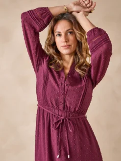 Robe en plumetis