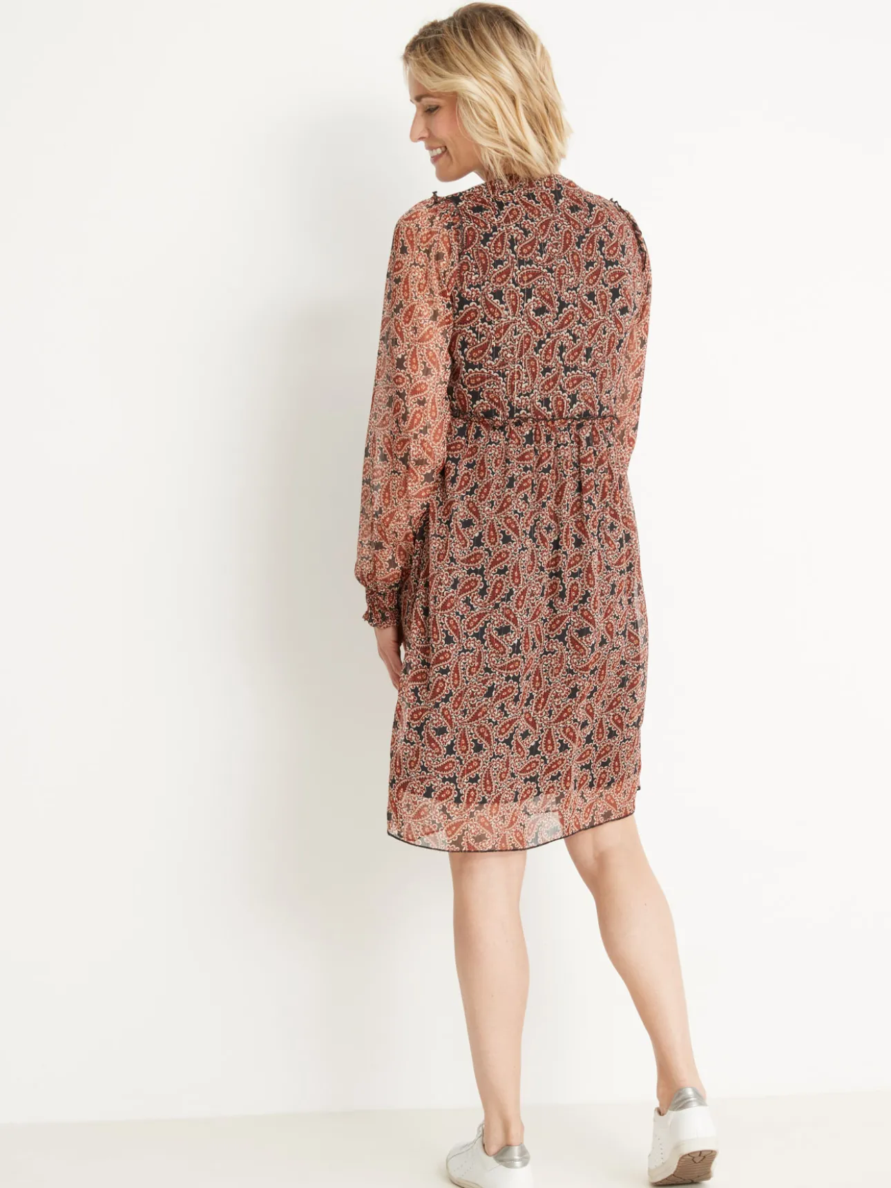 Robe en voile doublé