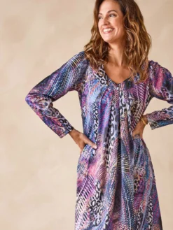 Robe housse en maille fluide