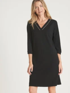 Robe housse en maille fluide