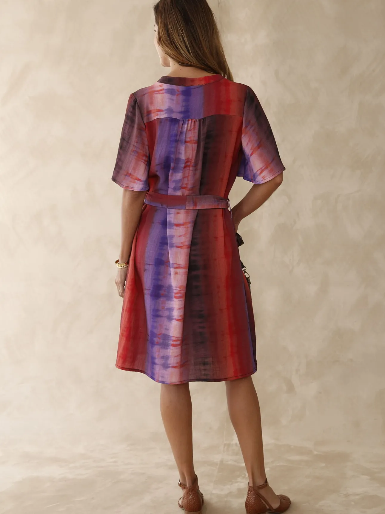Robe housse manches courtes