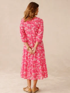 Robe longue à volants