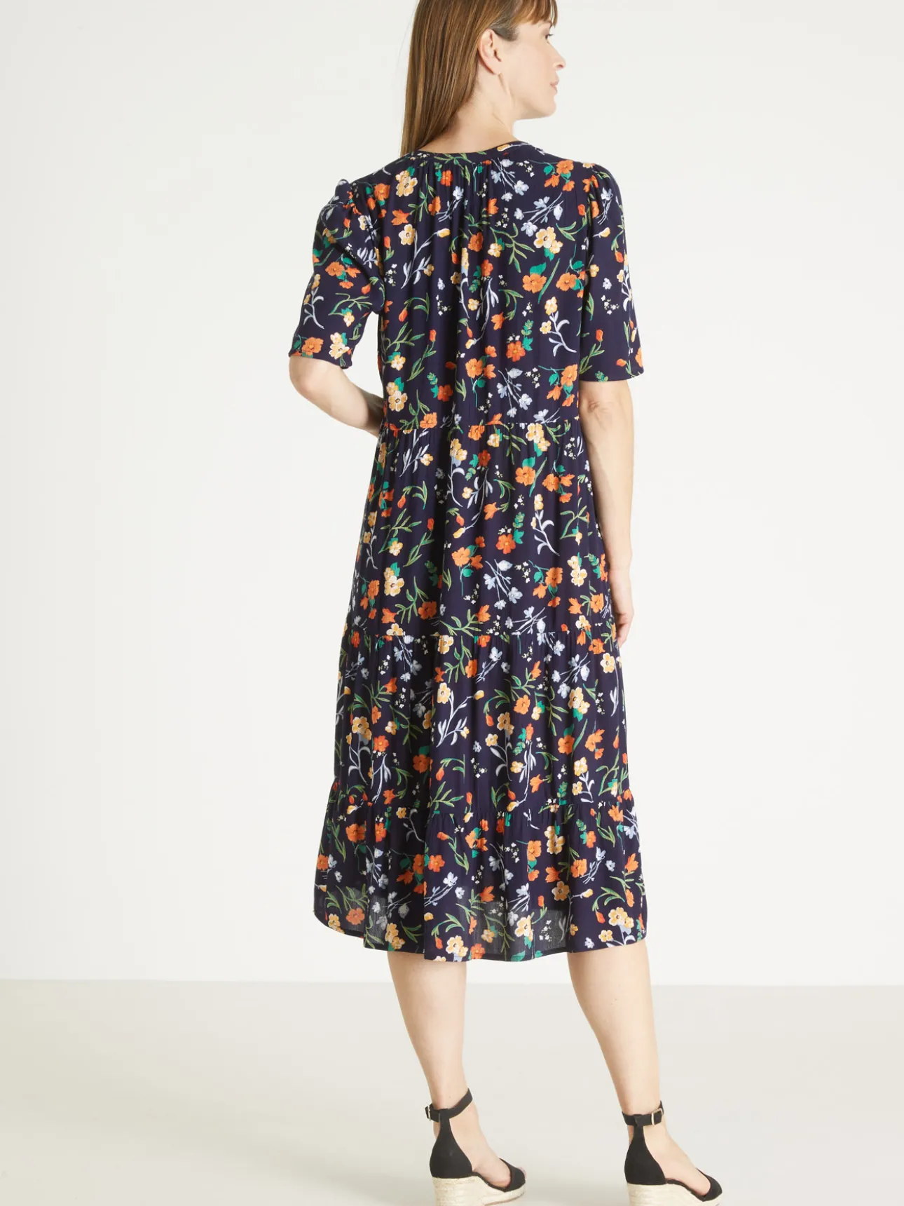 Robe longue à volants