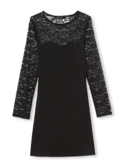 Robe maille et dentelle
