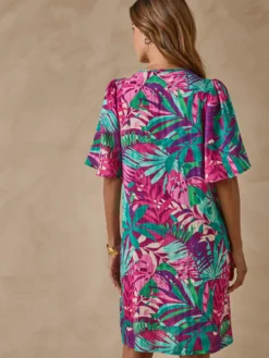Robe manches papillon