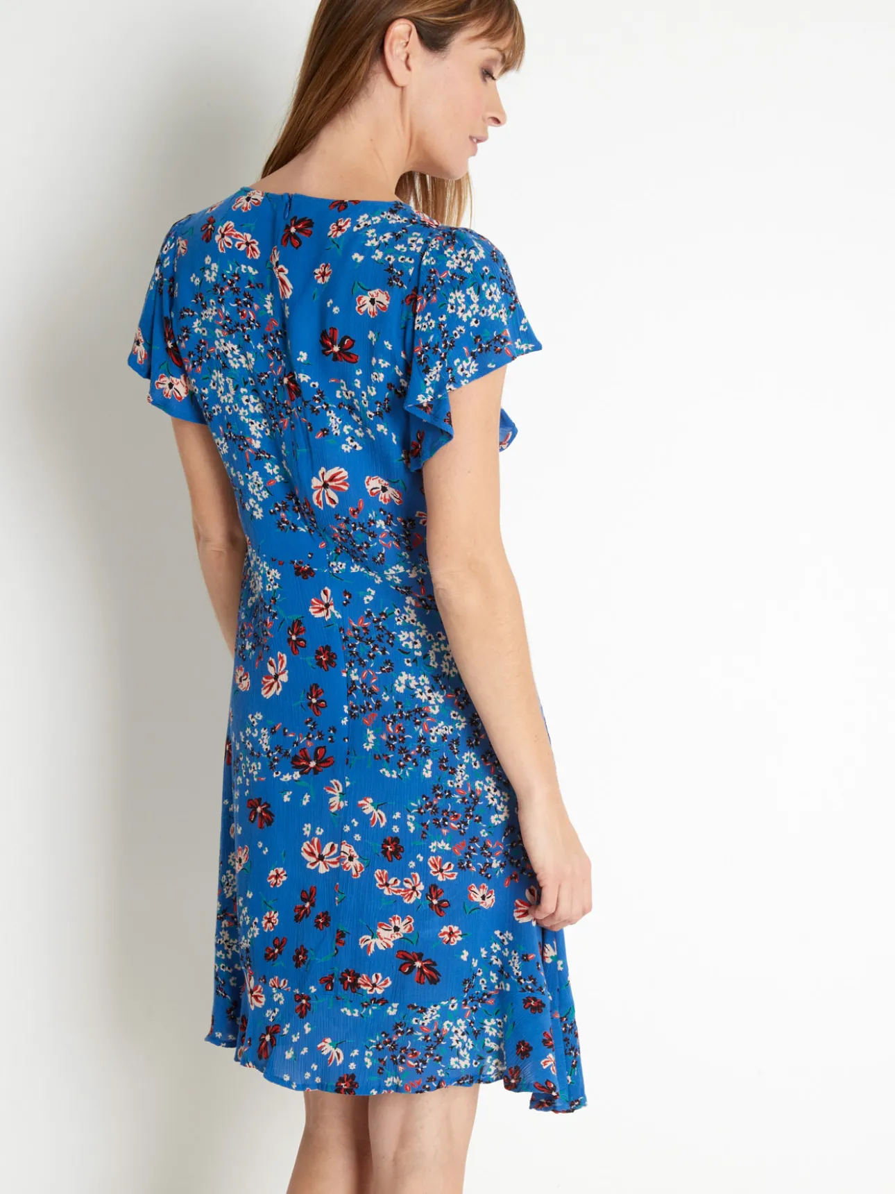 Robe à volants, manches courtes