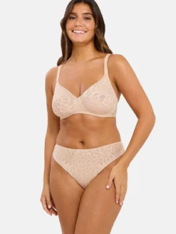 Slip Perfect Curves