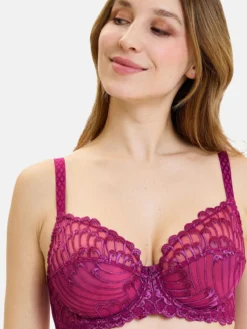 Soutien-gorge à armatures brodé Narcisse