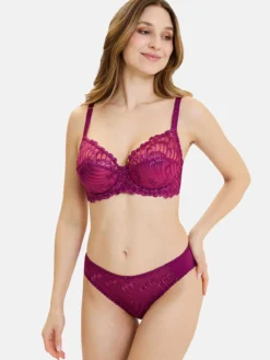 Soutien-gorge à armatures brodé Narcisse