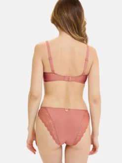 Soutien-gorge emboitant armatures Suzan