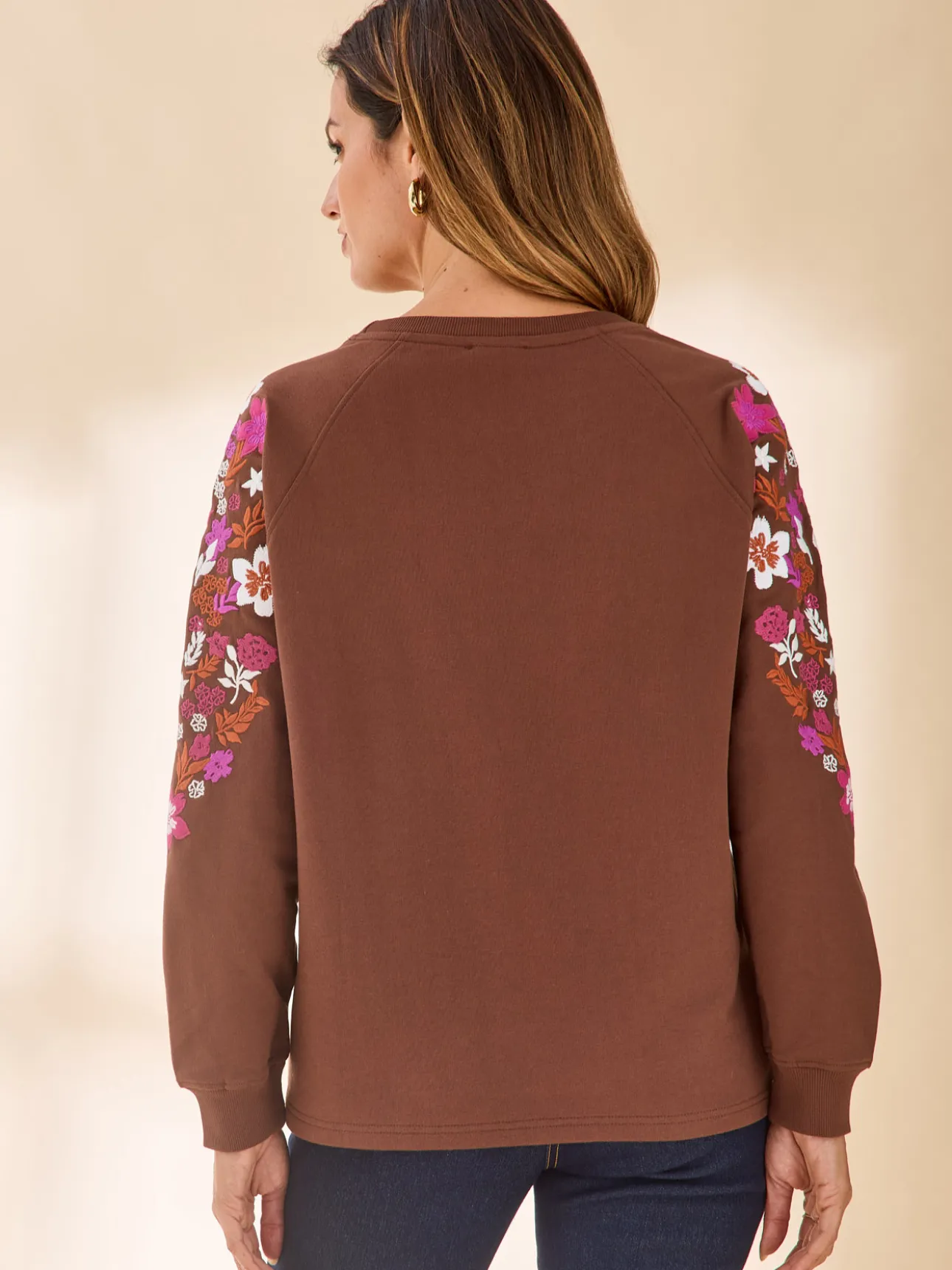 Sweat-shirt fantaisie manches brodées