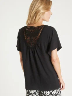 Tee-shirt avec dentelle au dos