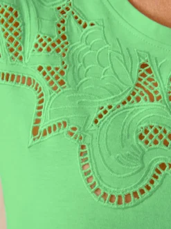 Tee-shirt coton à broderies ajourées