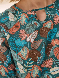 Tee-shirt encolure fantaisie