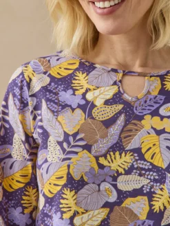 Tee-shirt encolure fantaisie