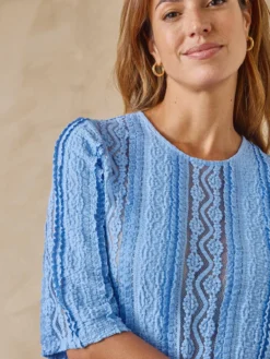 Tee-shirt en maille effet dentelle