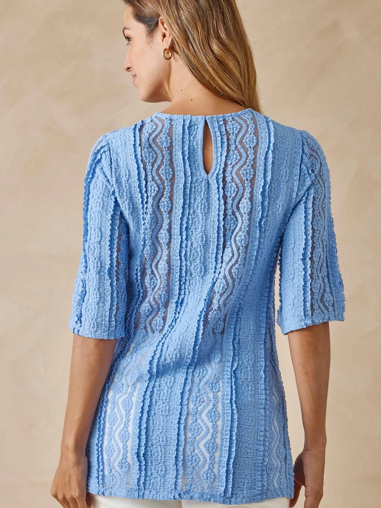 Tee-shirt en maille effet dentelle