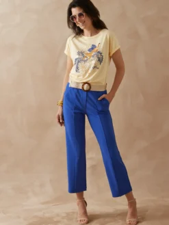 Tee-shirt motif placé