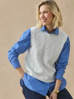 Tricot sans manches à torsades