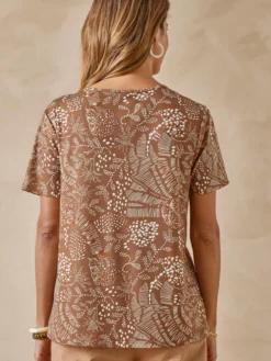 T-shirt imprimé encolure fantaisie