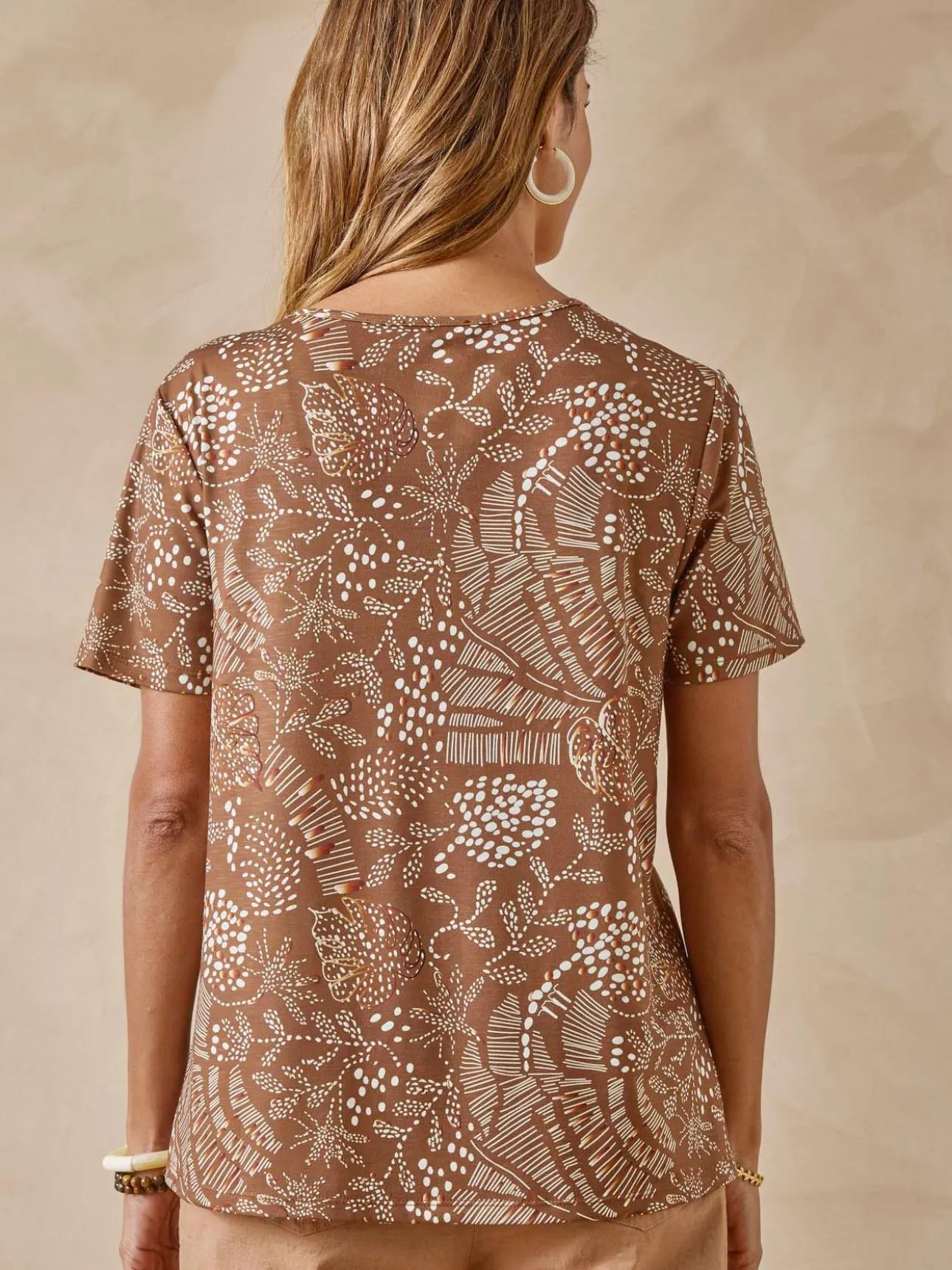 T-shirt imprimé encolure fantaisie