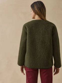 Veste à brandebourgs