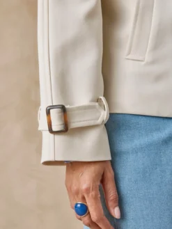 Veste courte style trench