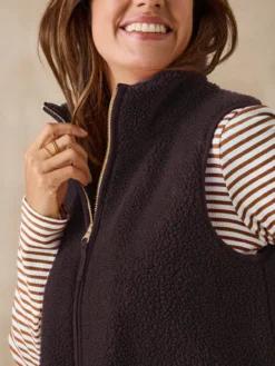 Veste sans manches sherpa moumoute